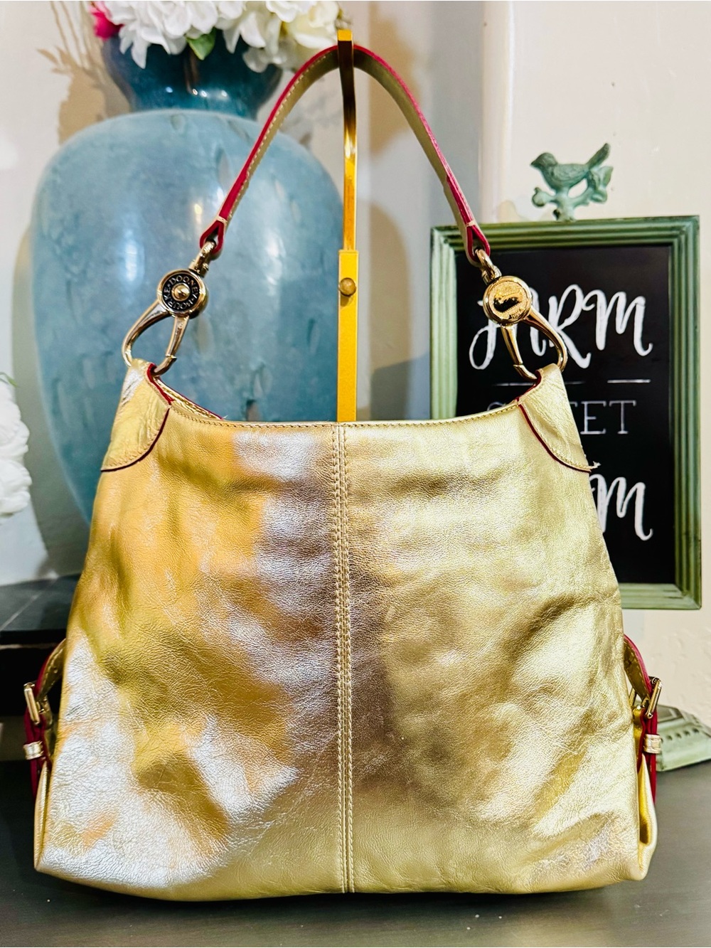 Dooney & Bourke Metallic Gold Leather Logo Lock Sac Hobo Shoulder Bag like new - Picture 2 of 16